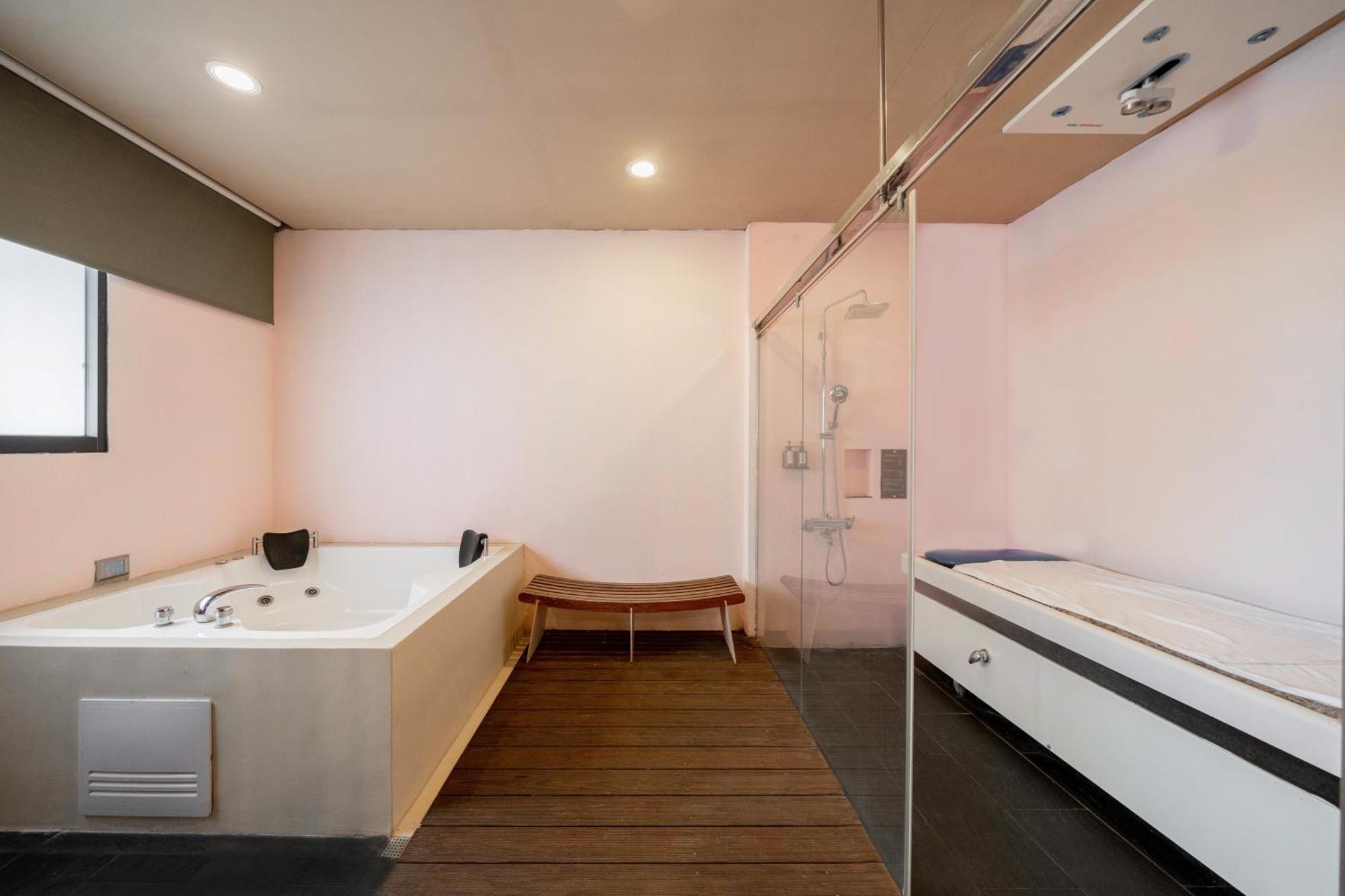 Motel Tian Xia Ju à Yilan Chambre photo